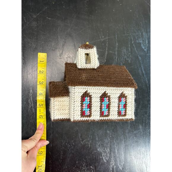 Vtg Church Steeple- crochet frame- some wear- music box how great thou art - Picture 5 of 6
